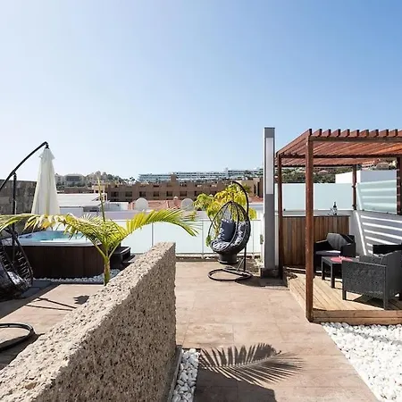 Aby- Piscina Climatizada Ferienhaus
