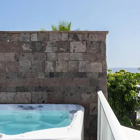 Aby- Piscina Climatizada *